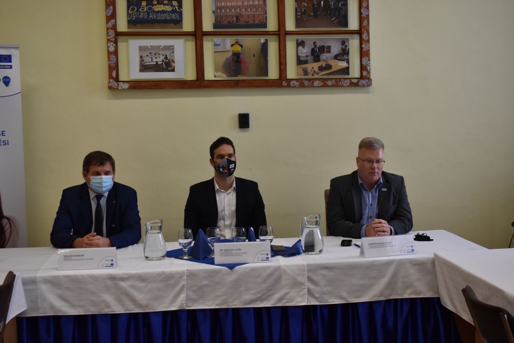 „Idegen nyelvi készségek fejlesztése a Debreceni Szakképzési Centrumban”