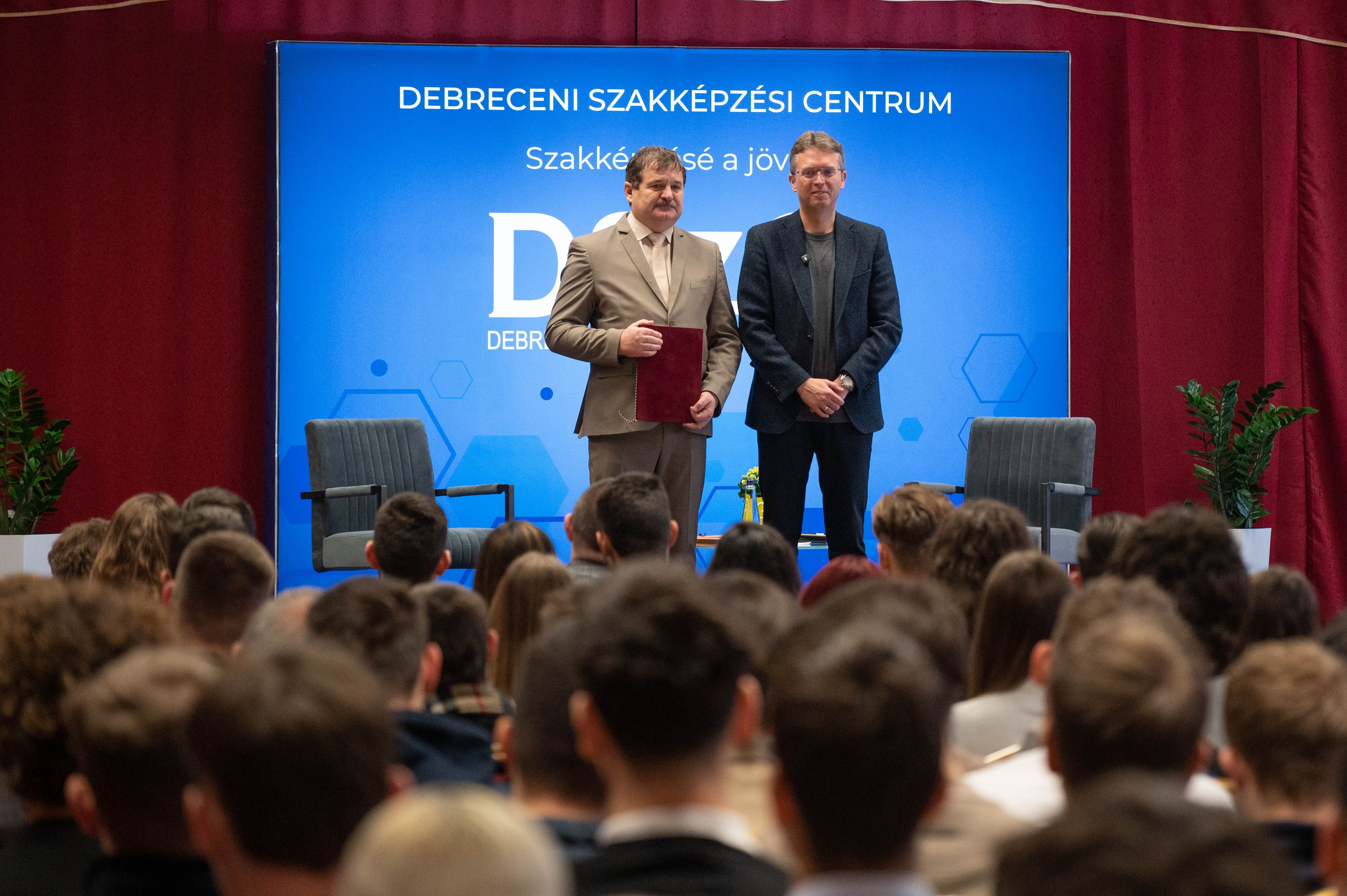 Elismerés a szakmai munkáért