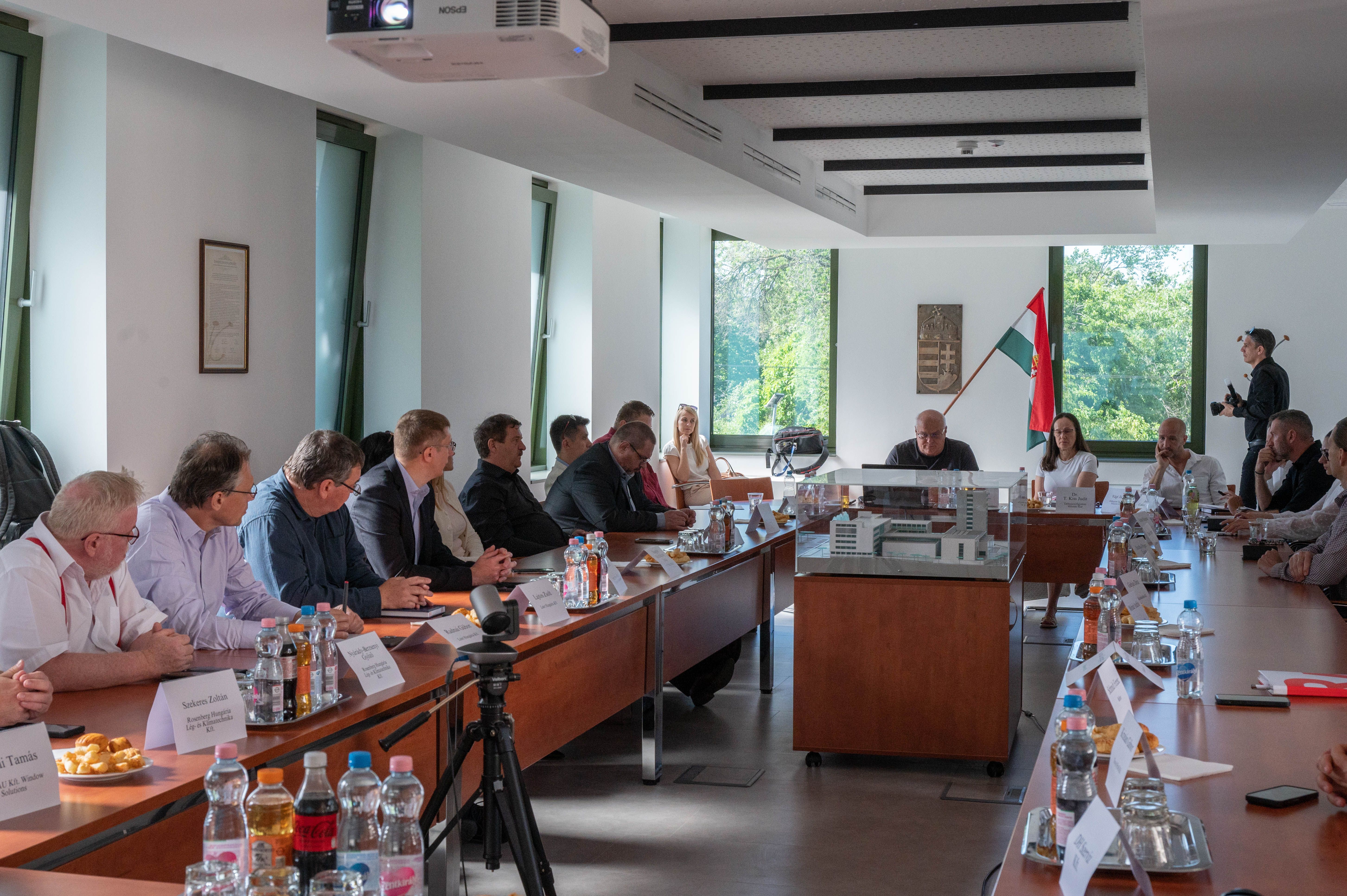 Közös gondolkodás a jövő bemutatóházáról a Debreceni Egyetem Műszaki Karán