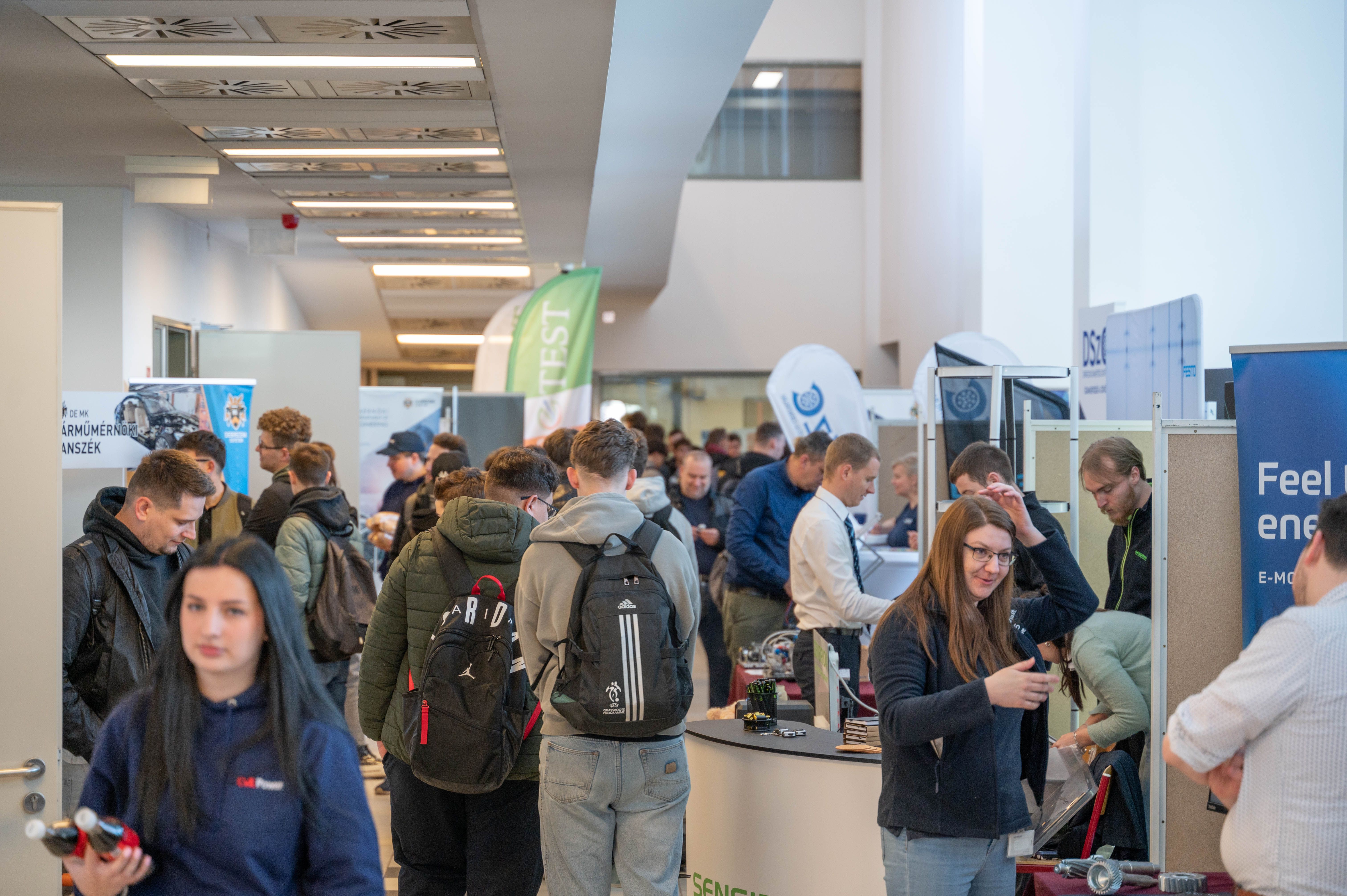 Több mint 20 kiállító, valós karrierlehetőségek és iránymutatás a jövőhöz