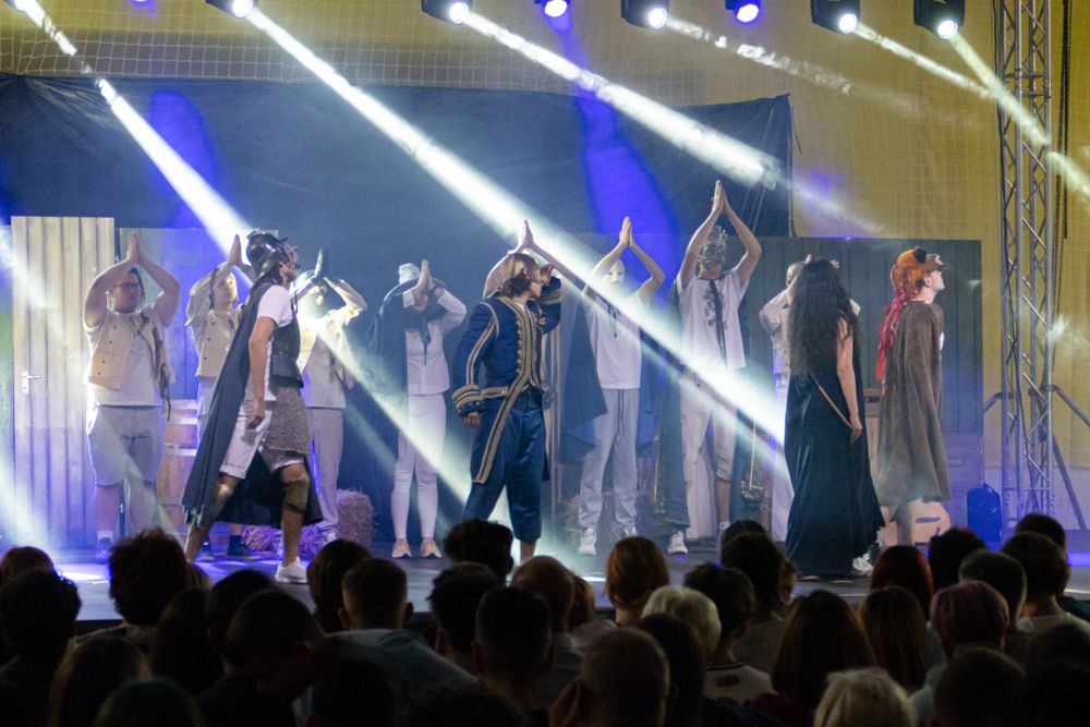 POWER OFF – sikeres bemutatón van túl a VSS FILMS csapata