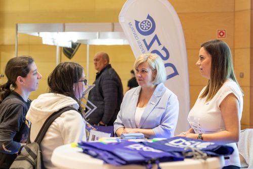 Új utak, új lehetőségek – idén is ott voltunk a Hajdú-bihari Napló Állásbörzén