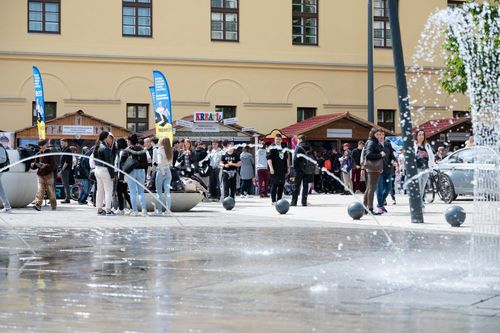 Meghódítják a szakmák a Dósa nádor teret