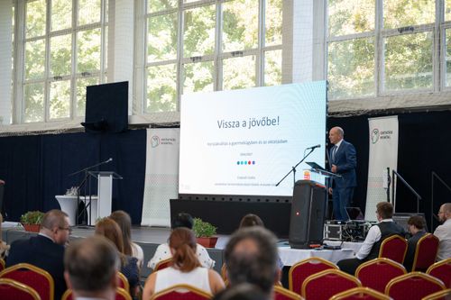 Az Oktatási Hivatal Hajdú-Bihar vármegyei Országos Szakmai Tanévnyitó Konferenciája