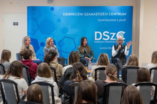 „Nők, sport, karrier”