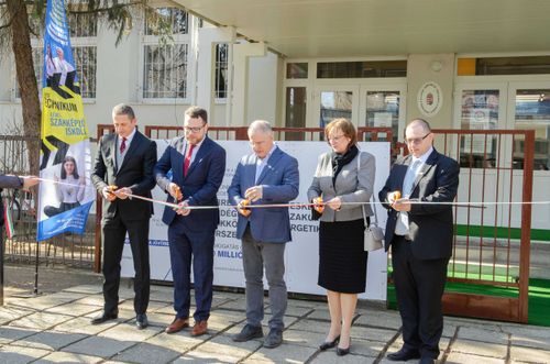 Megszépült a Debreceni SZC Kereskedelmi és Vendéglátóipari Technikum és Szakképző Iskola